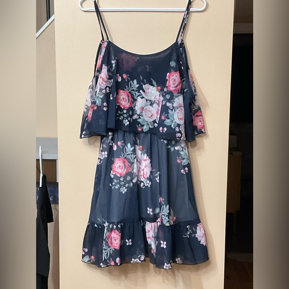 Summer Dress , L - Picture 2 of 2